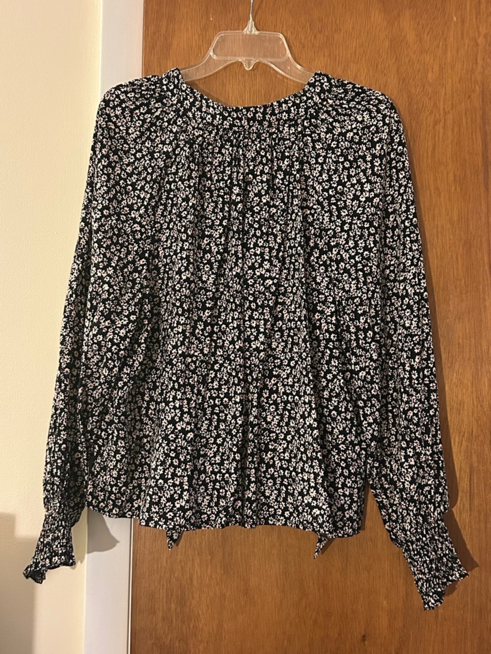 GAP Black Floral Long-Sleeve Peasant Blouse